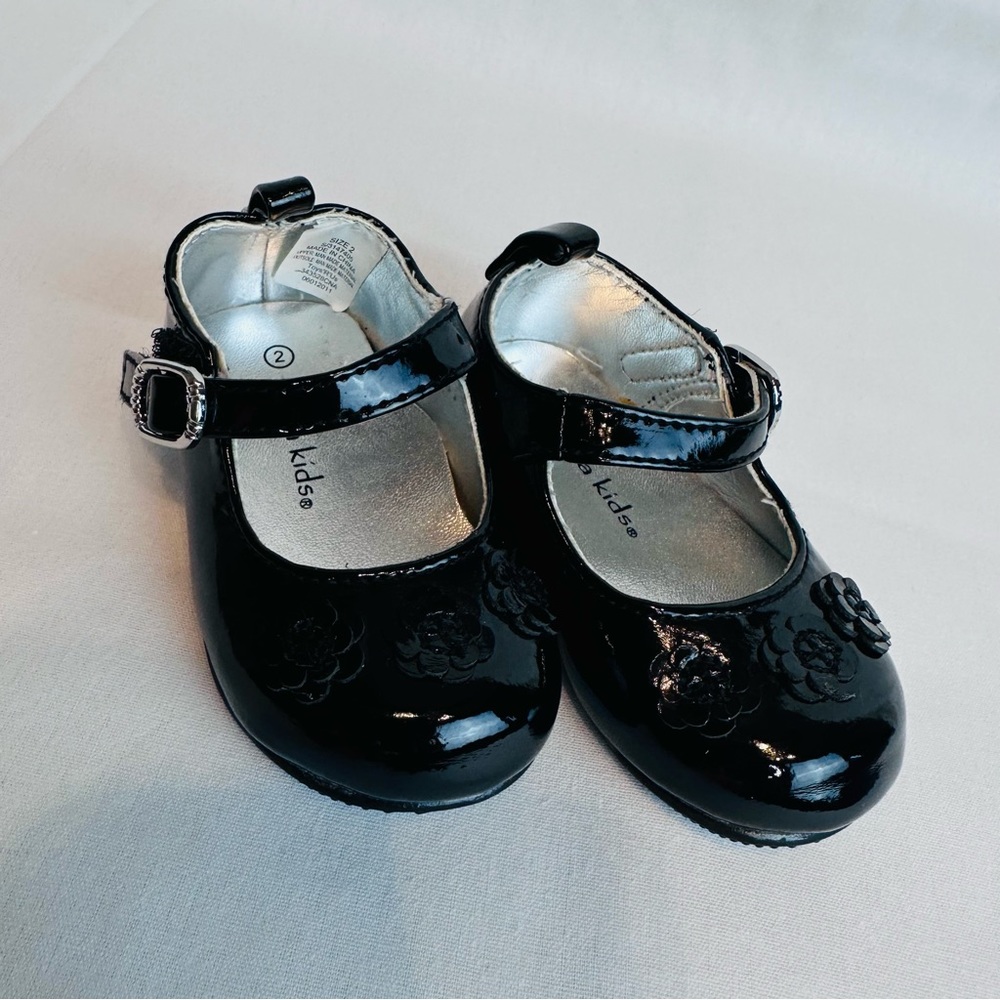 Koala Baby Black Shiny Shoes